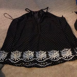 Floral embroidery top